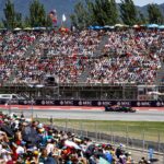 Max Verstappen finisht als vierde in Spanje, Lewis Hamilton behaalt eerste overwinning voor Ferrari
