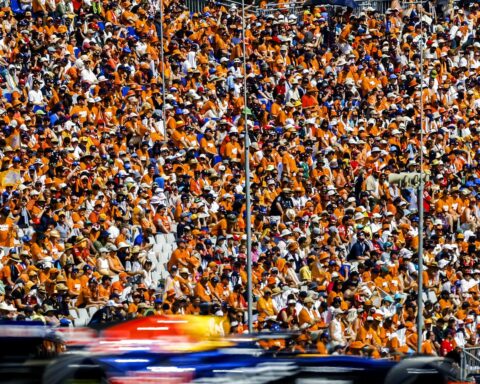 Max Verstappen komt van vijfde naar tweede plaats in de Oostenrijkse Grand Prix
