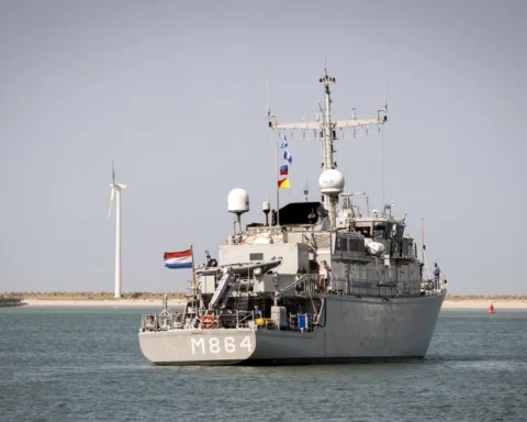Nederland zendt fregat naar Straat van Hormuz, mijnenjager al in Middellandse Zee