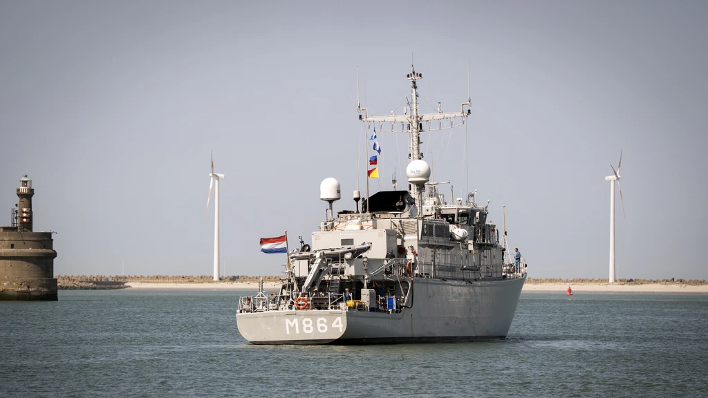 Nederland zendt fregat naar Straat van Hormuz, mijnenjager al in Middellandse Zee