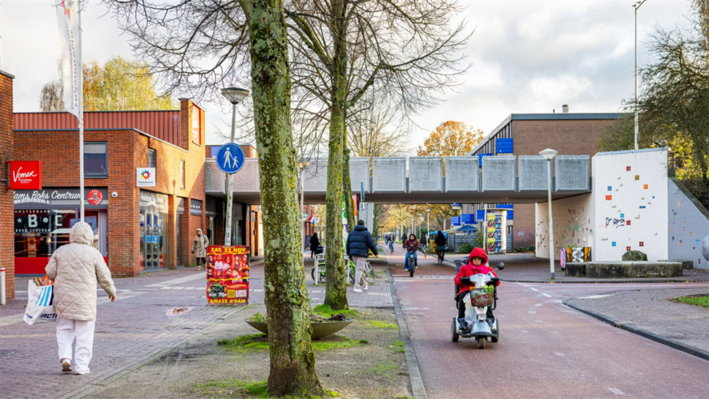 Nieuwe woningen en winkels in Holendrecht: Amsterdam werkt aan een toekomstbestendig stadscentrum