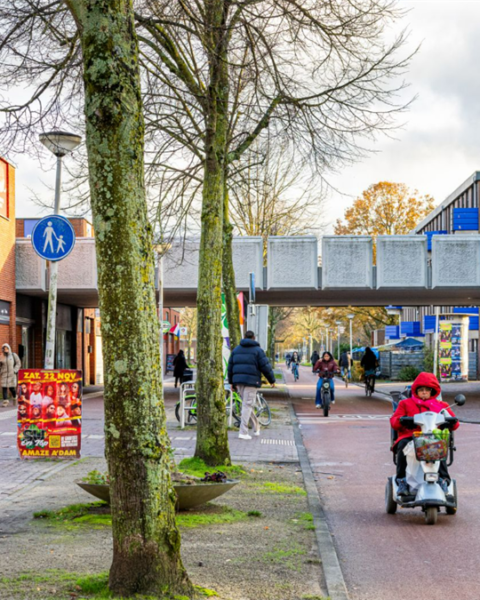 Nieuwe woningen en winkels in Holendrecht: Amsterdam werkt aan een toekomstbestendig stadscentrum