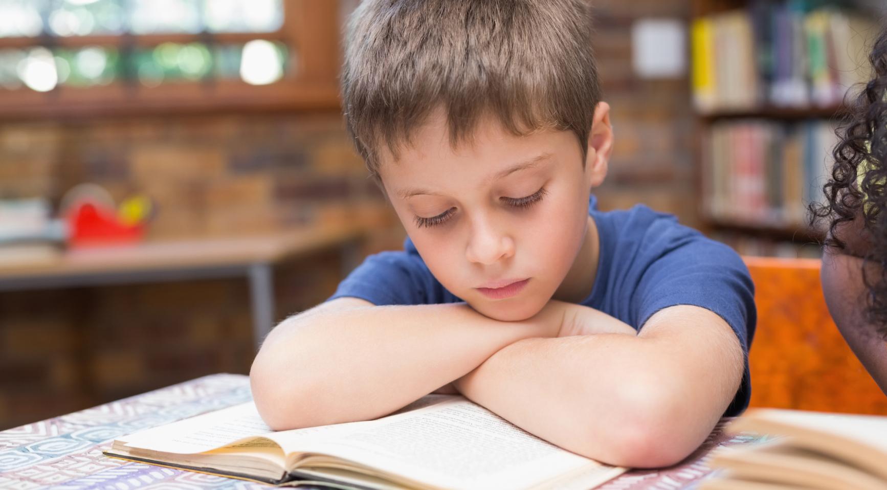 Oudersorganisatie klaagt Nederlandse staat aan over duizenden kinderen zonder onderwijs