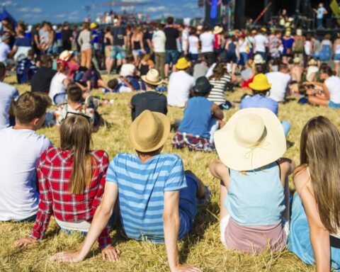 Pinkpop festival houdt rekening met extreme hitte; Race-evenementen passen plannen aan na marathondoden