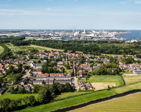 Politiek streeft naar herstel van vertrouwen in Moerdijk, toekomst van het dorp onduidelijk