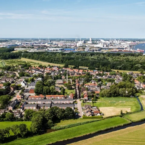 Politiek streeft naar herstel van vertrouwen in Moerdijk, toekomst van het dorp onduidelijk