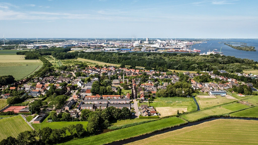 Politiek streeft naar herstel van vertrouwen in Moerdijk, toekomst van het dorp onduidelijk