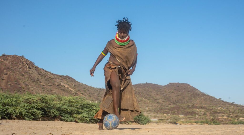 Rael Lomoti verlaat professioneel voetbal om verkoop van meisjes in Kenia te stoppen