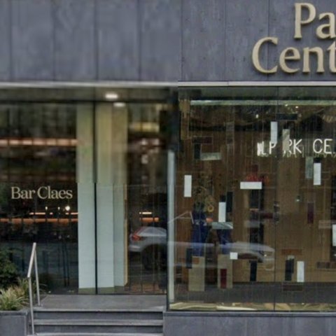 Rechter verplicht betaling achterstallige huur hotel Park Centraal Amsterdam