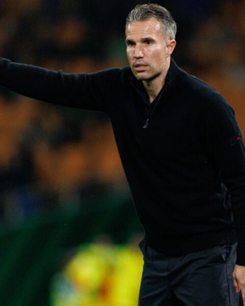 Robin van Persie beëindigd als hoofdcoach van Feyenoord, nieuwe directie kiest voor frisse start