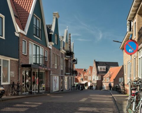 Sociale verhuurders verhogen huren met 3,6%, stellen uitbreiding woningaanbod noodzakelijk te zijn