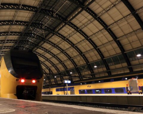 Staking van het openbaar vervoer van 4.00 tot 8.00 uur: geen treinen, bussen, trams of metro's rijden