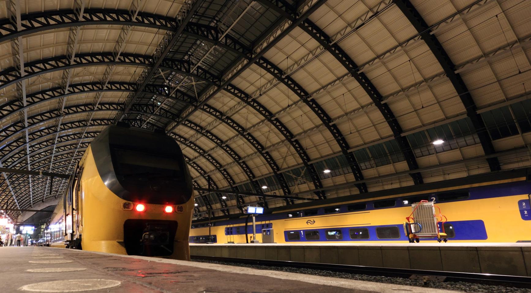 Staking van het openbaar vervoer van 4.00 tot 8.00 uur: geen treinen, bussen, trams of metro's rijden