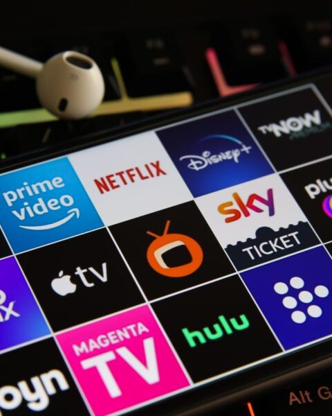Streaming-inkomsten overtreffen traditionele tv in Nederland voor het eerst