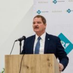 Verassing in Aruba: premier Mike Eman kondigt geplande terugtrekking aan per 1 januari 2027
