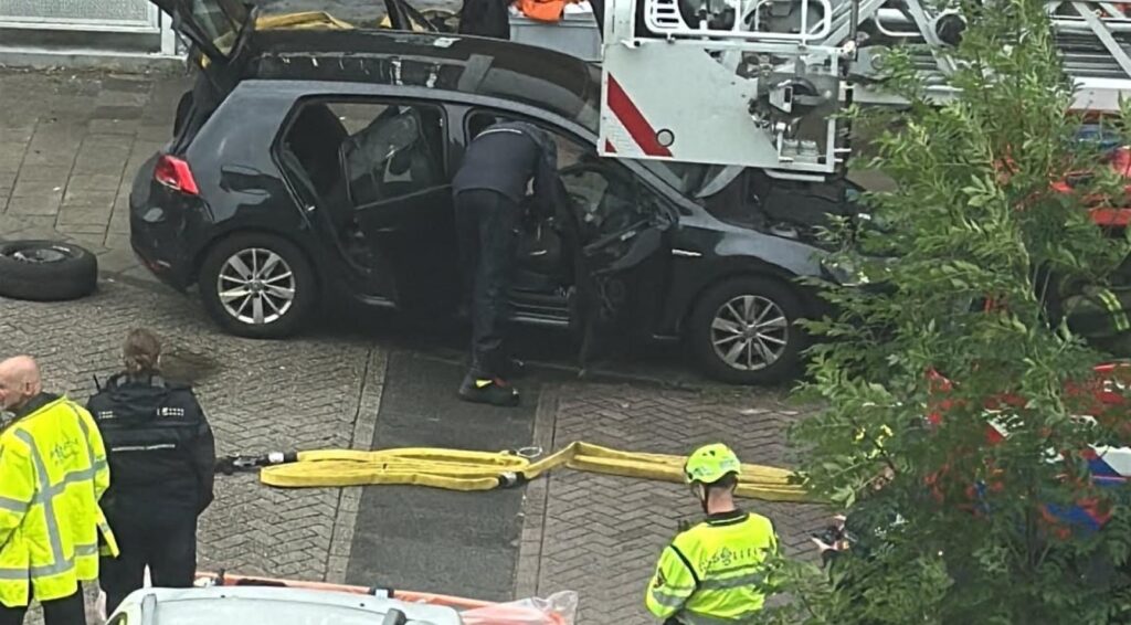 Verschillende arrestaties gedaan na explosie in Amsterdam; verband met geldautomaat-inbraakploeg