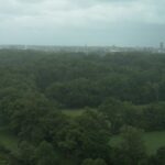 Video: Vermeende tornado raast door Glanerbrug nabij Enschede en beschadigt woningen