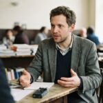 Oostenrijkse historicus Dieter Reinisch verspreidt Russische propaganda in Europese linkse media