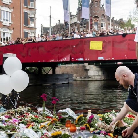65% van LGBTQIA+ gemeenschap maakt zich zorgen over veiligheid Pride Amsterdam na aanval in Berlijn