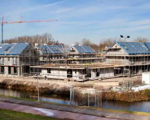 ABF: grens van 100.000 woningen in Nederland pas in 2027 haalbaar