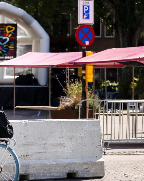 Amsterdam plaatst betonblokken voor Pride-event na aanslag in Berlijn