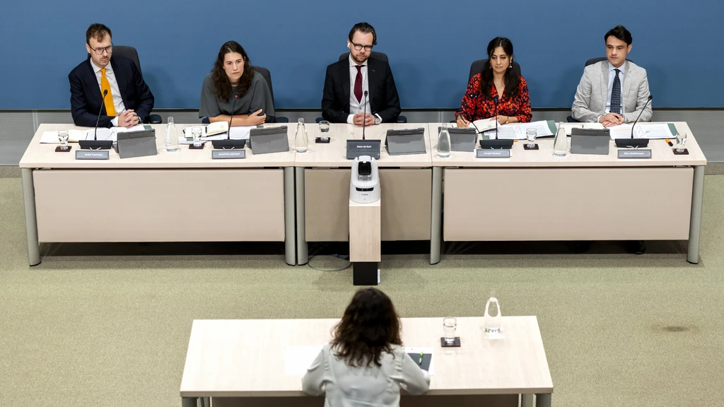 Avondklok tijdens coronacrisis: parlementaire enquêtecommissie spreekt met betrokkenen