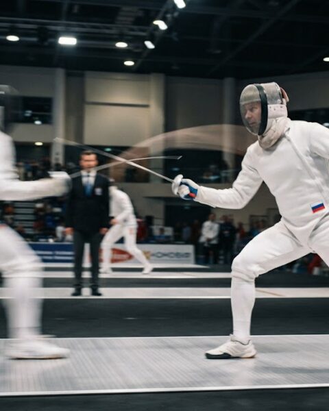 IOC en schermbond laten Russische schermers op WK onder eigen vlag uitkomen