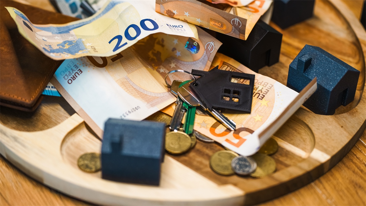 Daling hypotheekaanvragen voor het eerst in drie jaar, stabilisatie voor woning kopen onder jongere kopers