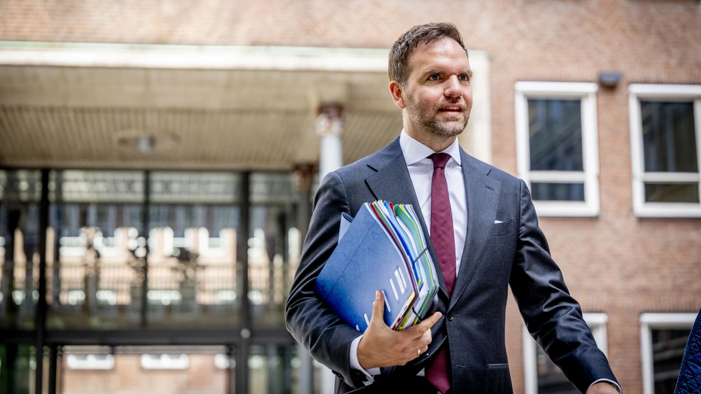 Defensie werkt samen met dronebedrijf en streeft naar 'gouden aandeel'