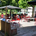 Dieven stelen 88 stoelen van het terras van Ipanema café in Bonnefantenmuseum Maastricht