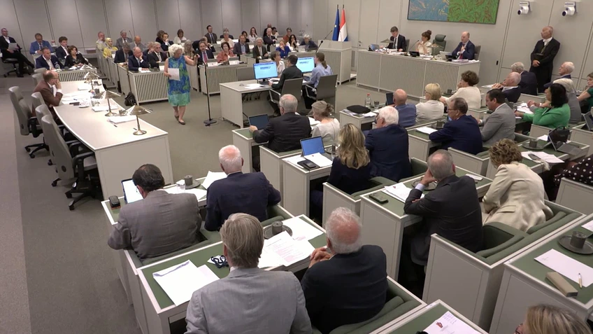 Eerste Kamer stelt stemming over box 3 uit; nieuw voorstel in de maak