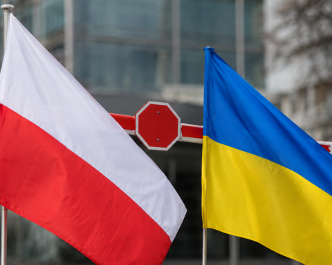 Polen dreigt toetreding Oekraïne tot EU te blokkeren vanwege eerbetoon aan Bandera