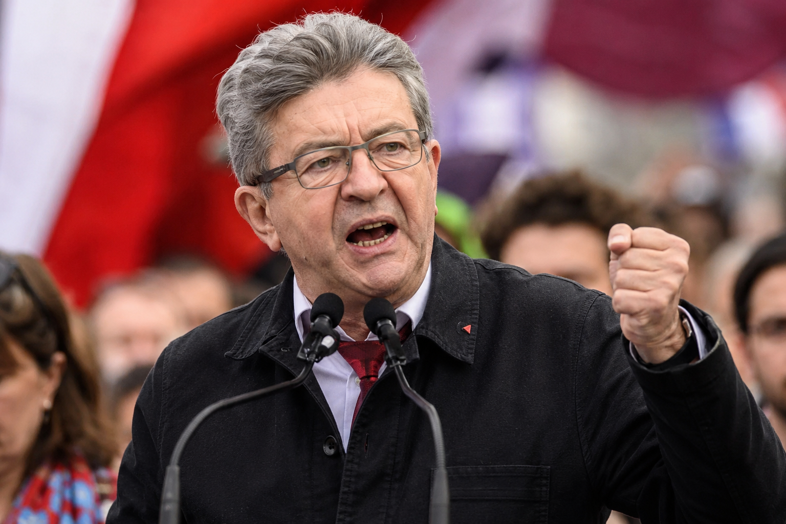 Mélenchon: Frankrijk moet NAVO verlaten en directe onderhandelingen met Rusland beginnen