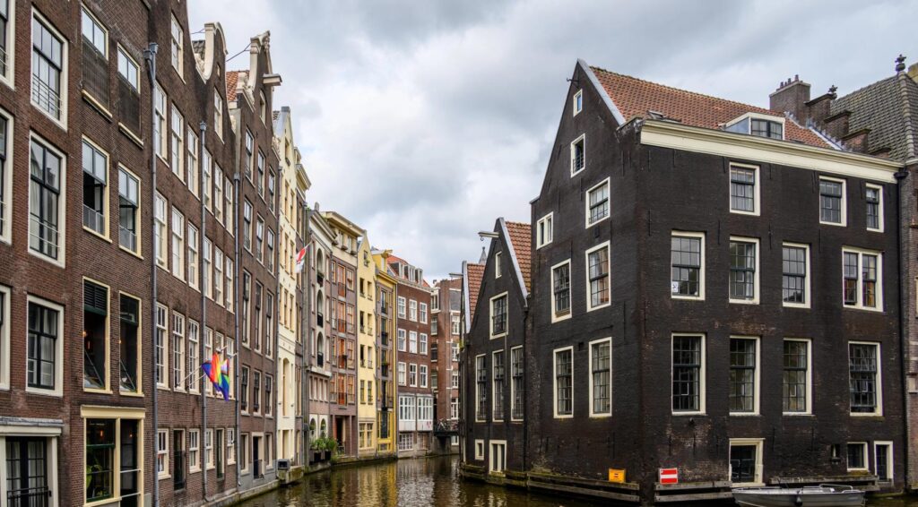 Fundering schade aan bijna 425.000 gebouwen kan Nederland €54 miljard kosten in 2035