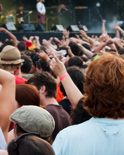 Geen gratis water op Legends of Rock-festival in Arnhem, vijf mensen gewond door hitte