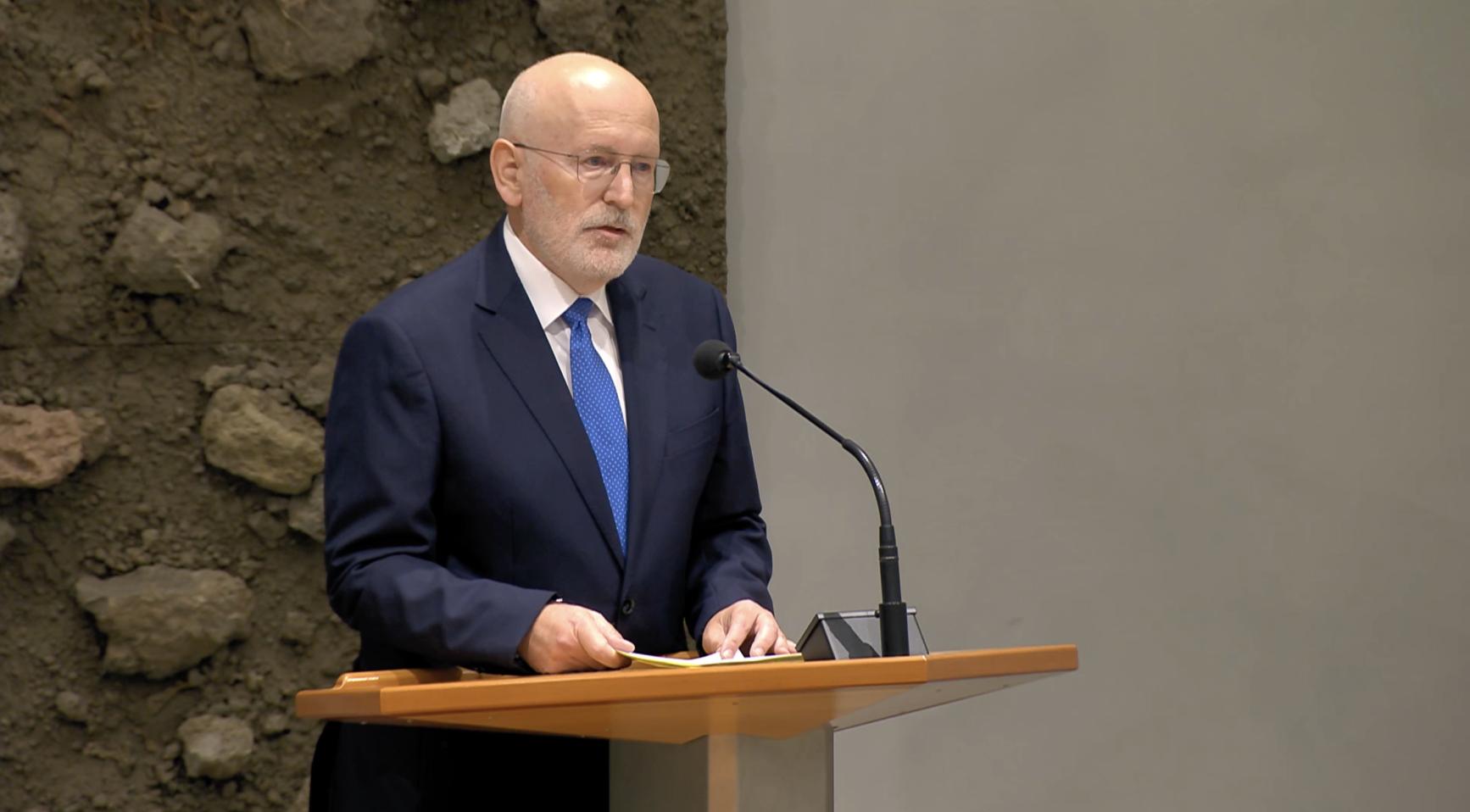 Koning benoemt politici Timmermans, Remkes en De Graaf tot Ministers van Staat