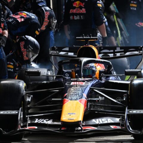 Max Verstappen ontstemd na late mechanische storing die Britse GP beëindigt
