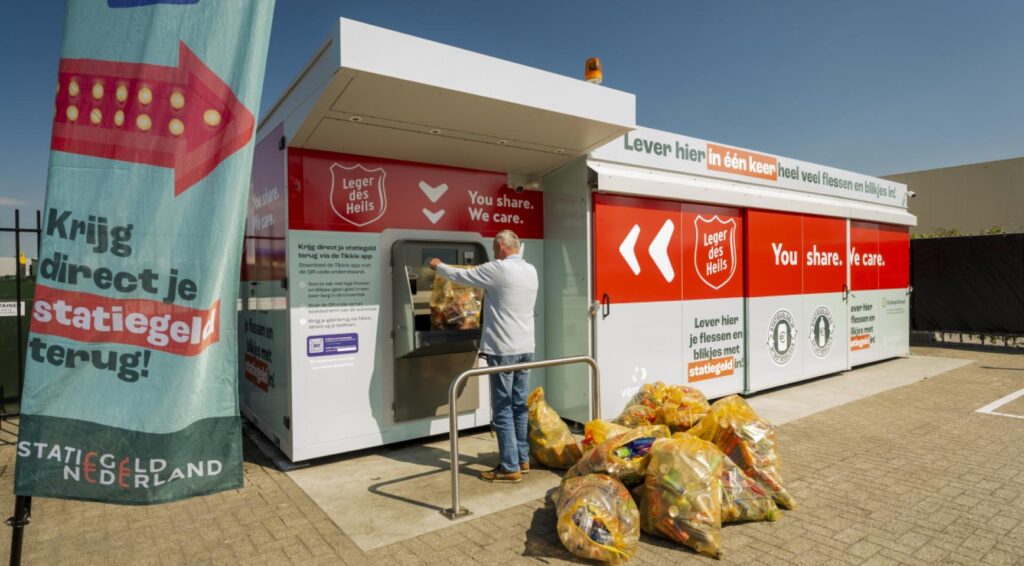Meer bulkautomaten voor het verwerken van tientallen statiegeldflessen en blikjes geplaatst in Nederland
