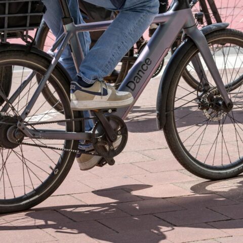 Meer jongeren maken gebruik van elektrische fietsen, RIVM maakt zich zorgen