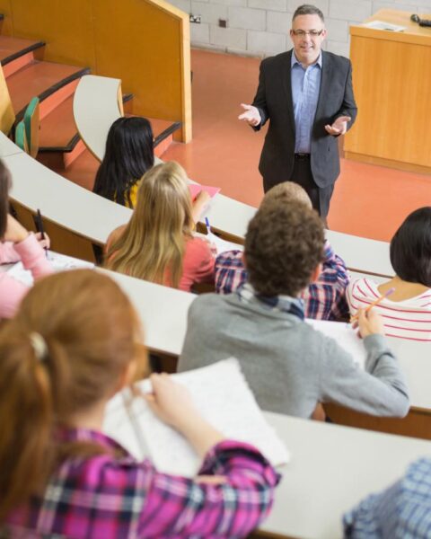 Meer studenten aan Nederlandse universiteiten kiezen voor een lerarenopleiding