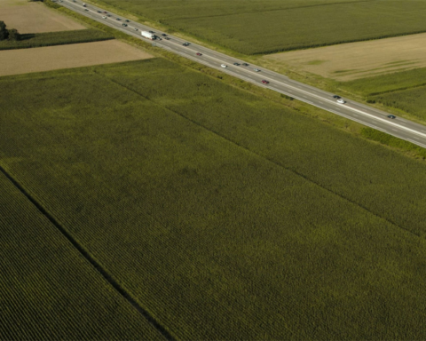 Microsoft koopt strategisch grond langs A7 in Middenmeer voor toekomstig datacenter