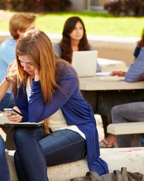 Mindfulnessprogramma gericht op vermindering van angstgedreven gesprekken bij meisjes