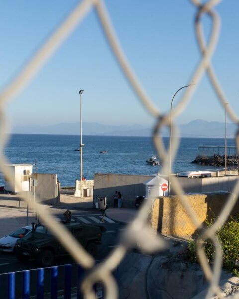 Minstens 18 doden bij massale stormloop van asielzoekers op Spaanse exclave Ceuta
