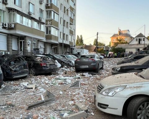 Nederlanders in Kyiv steeds bezorgder na Russische aanvallen die recentelijk ongeveer 60 doden veroorzaken
