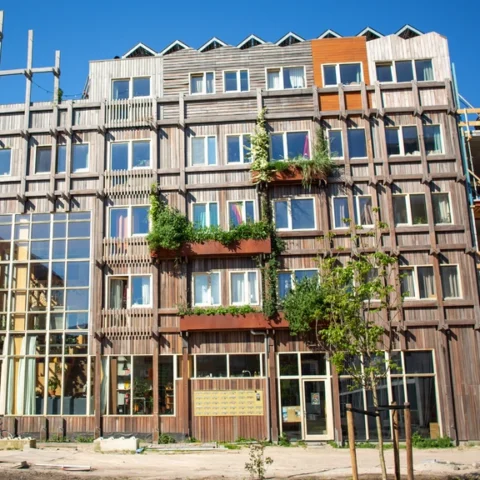 Nieuwe wet vergemakkelijkt oprichting wooncoöperaties, bewoners ervaren verhoogde tevredenheid