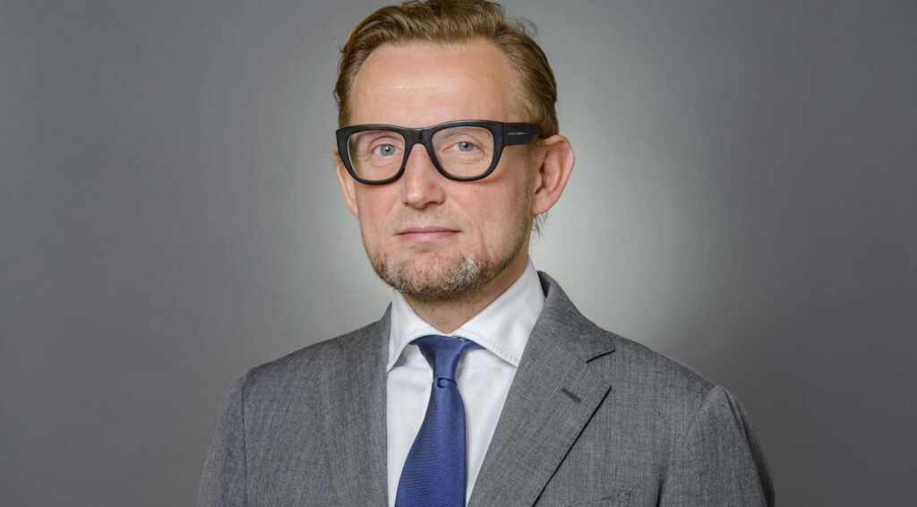 Prins Bernhard verkoopt zijn volledige zakelijke portefeuille en verlaat de vastgoedsector voor AI-ondernemingen