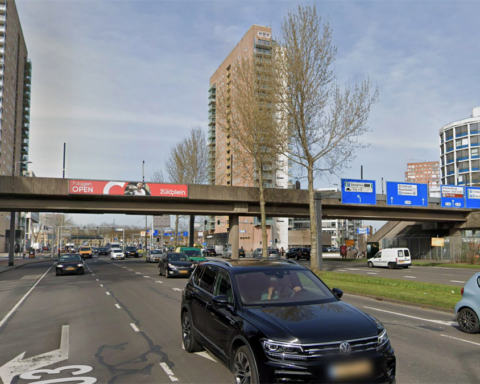 Rotterdam ontwikkelt dubbele woontoren met 441 studentenwoningen en 322 appartementen naast Zuidplein