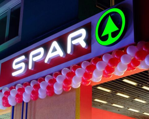 Spar-supermarkten blijven openen in Rusland; sommige verkochte producten staan op EU-sanctielijst