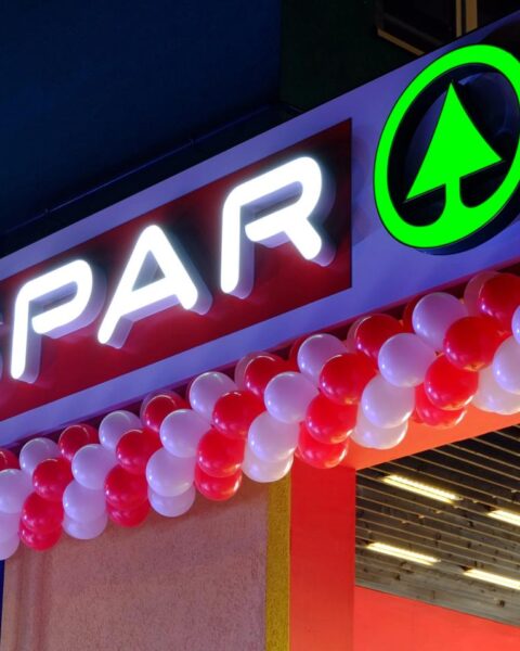 Spar-supermarkten blijven openen in Rusland; sommige verkochte producten staan op EU-sanctielijst