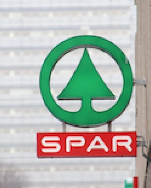 Spar-vestigingen blijven openen in Rusland; sommige verkochte producten staan op EU-sanctielijst